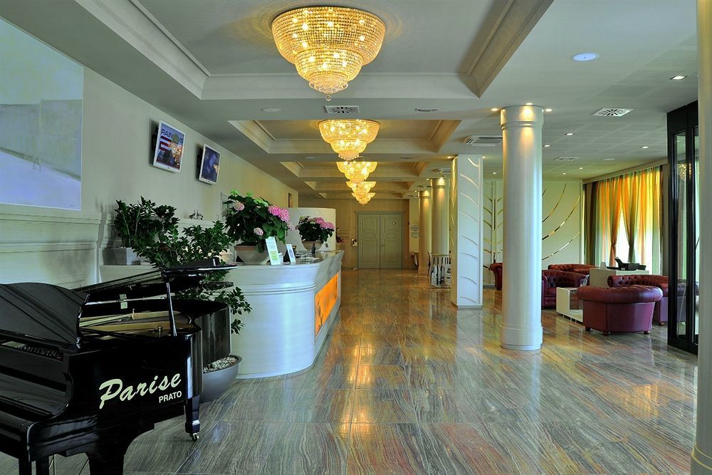 Grand Hotel Forlì Kültér fotó