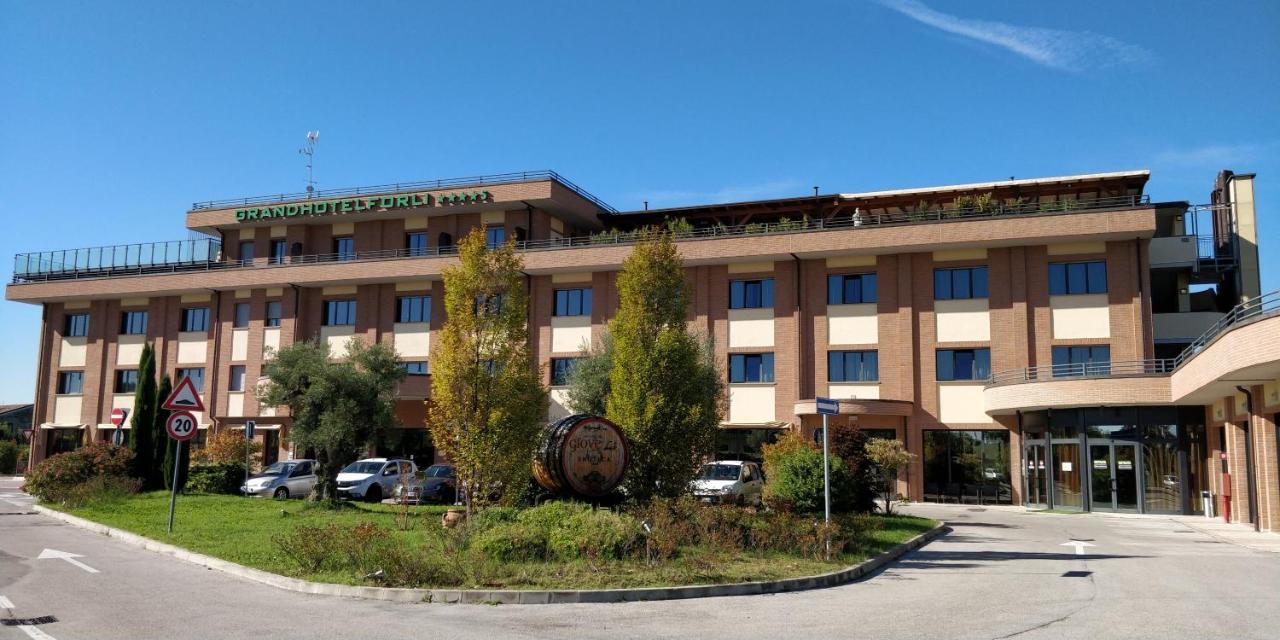 Grand Hotel Forlì Kültér fotó